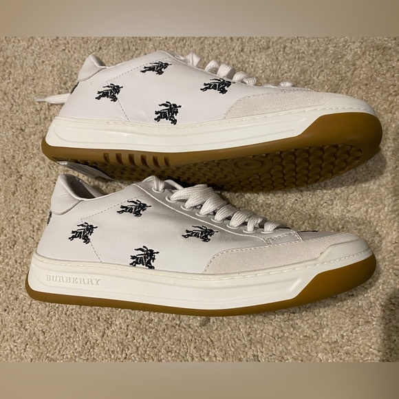 Authentic Burberry Sneakers with box - NWT - Picture 5 of 11